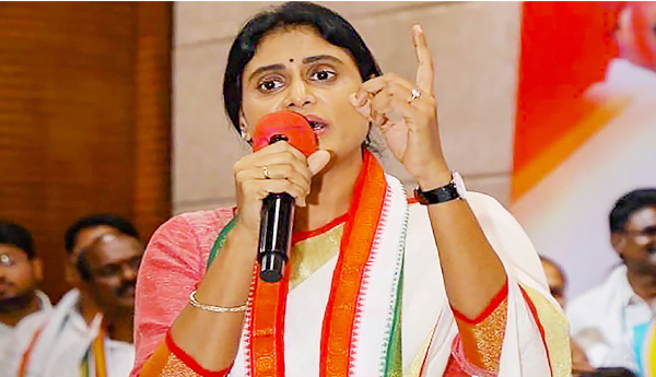 జగన్ బాటలోనే చంద్రబాబు వెళ్తున్నారు : వైఎస్ షర్మిల జగన్ బాటలోనే చంద్రబాబు వెళ్తున్నారు : వైఎస్ షర్మిల