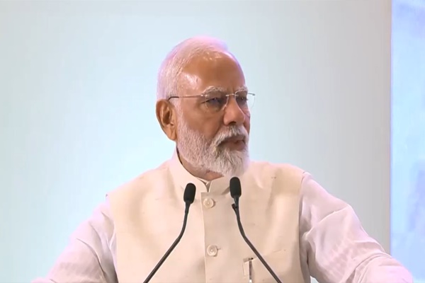 మహిళలపై అఘాయిత్యాల కేసుల్లో కఠినమైన చట్టాలు; ప్రధాని నరేంద్ర మోదీ మహిళలపై అఘాయిత్యాల కేసుల్లో కఠినమైన చట్టాలు; ప్రధాని నరేంద్ర మోదీ