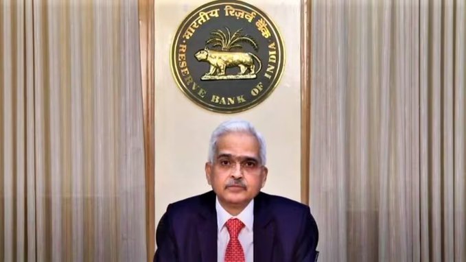 ఆర్బీఐ గవర్నర్ శక్తికాంత్ దాస్‌ను అభినందించిన మోడి