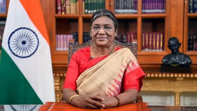 ఈనెల 28న హైదరాబాద్కు రానున్న రాష్ట్రపతి ఈనెల 28న హైదరాబాద్కు రానున్న రాష్ట్రపతి