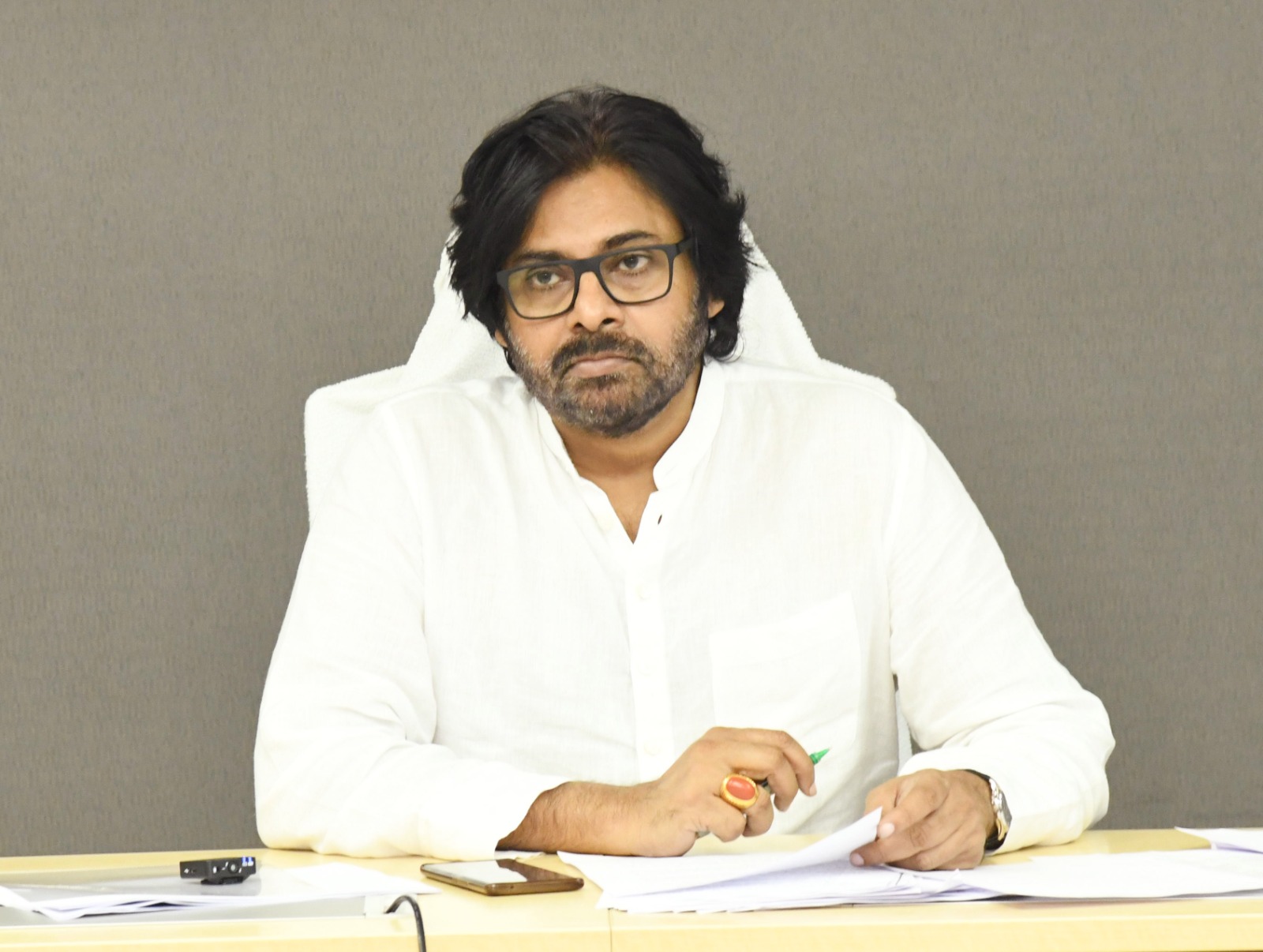 30 కోట్ల విడుదలకు  గ్రీన్ సిగ్నల్ ఇచ్చిన ఉపముఖ్యమంత్రి