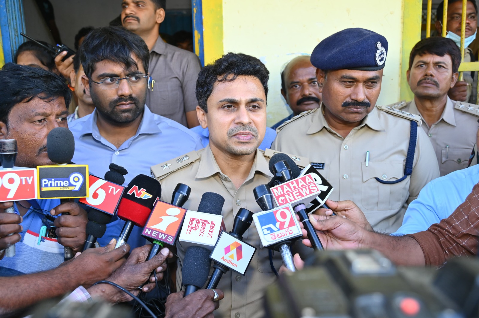 ప్రశాంతంగా ముగిసిన బన్ని ఉత్సవం ప్రశాంతంగా ముగిసిన బన్ని ఉత్సవం