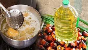 రేషన్ కార్డు ఉన్న వారికి గుడ్న్యూస్.. వంట నూనెల ధరలను భారీగా తగ్గించిన ఏపీ సర్కార్ రేషన్ కార్డు ఉన్న వారికి గుడ్న్యూస్.. వంట నూనెల ధరలను భారీగా తగ్గించిన ఏపీ సర్కార్