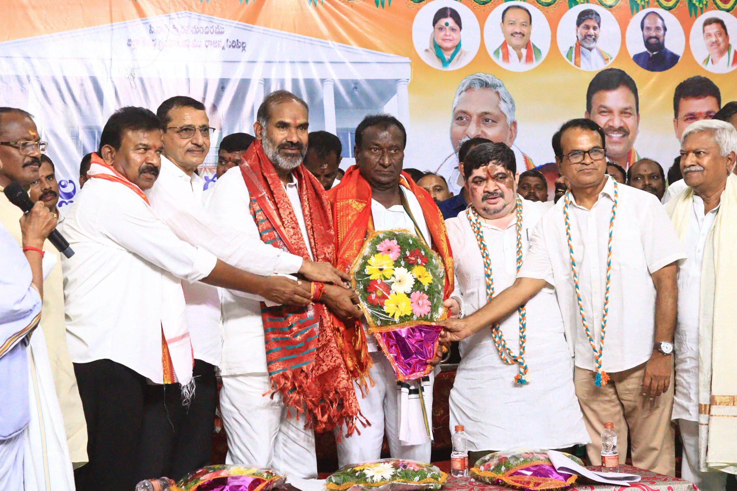 గ్రంధాలయాల అభివృద్ధికి కృషిచేస్తా గ్రంధాలయాల అభివృద్ధికి కృషిచేస్తా