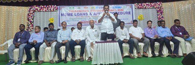 స్వయం ఉపాధి పథకాలను సద్వినియోగం చేసుకోవాలి: కలెక్టర్ స్వయం ఉపాధి పథకాలను సద్వినియోగం చేసుకోవాలి: కలెక్టర్