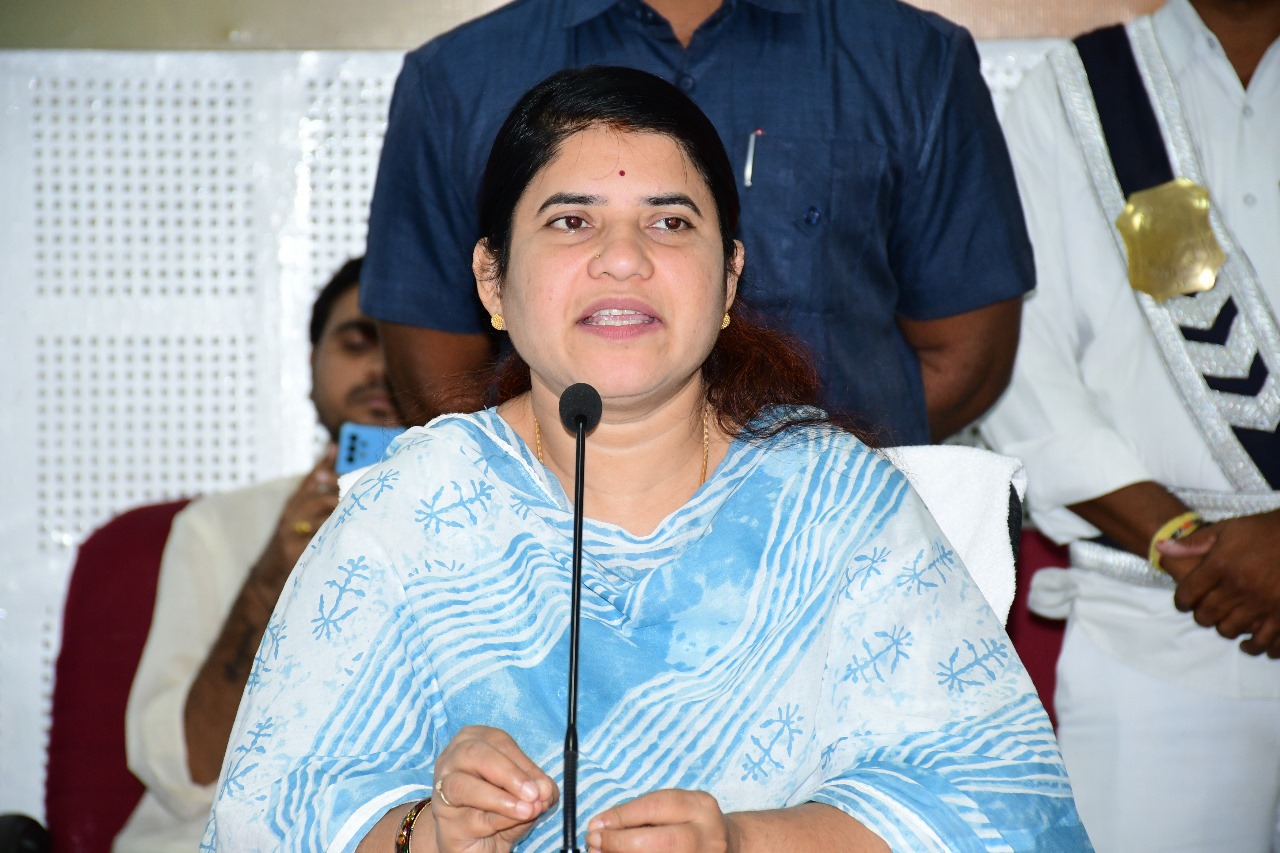 నేడు పిజిఆర్ఎస్ ద్వారా ప్రజా వినతుల స్వీకరణ నేడు పిజిఆర్ఎస్ ద్వారా ప్రజా వినతుల స్వీకరణ