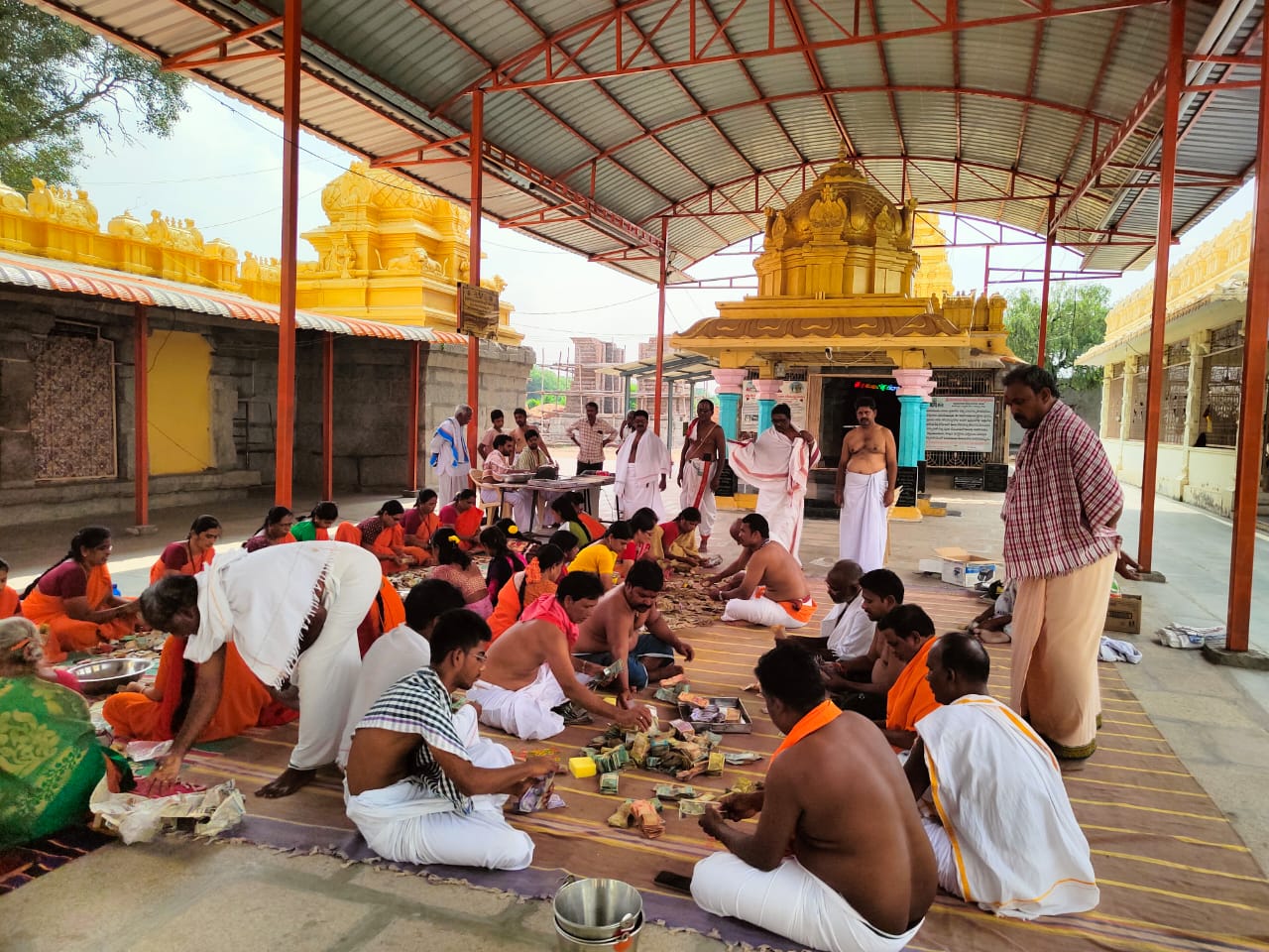 ముగిసిన రంగనాథ స్వామి హుండీ లెక్కింపు ముగిసిన రంగనాథ స్వామి హుండీ లెక్కింపు
