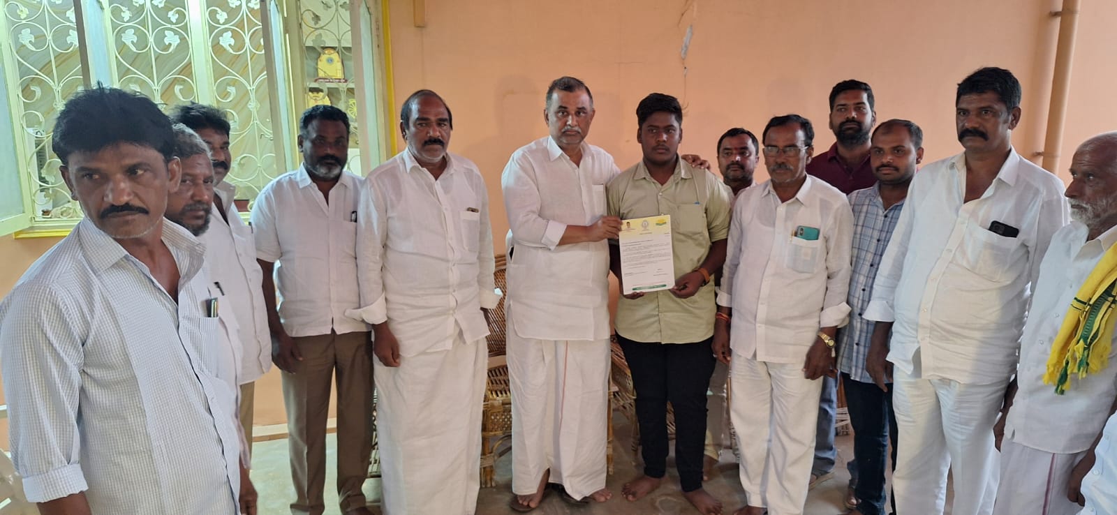 ముఖ్యమంత్రి సహాయ నిధి అందిజేత ముఖ్యమంత్రి సహాయ నిధి అందిజేత