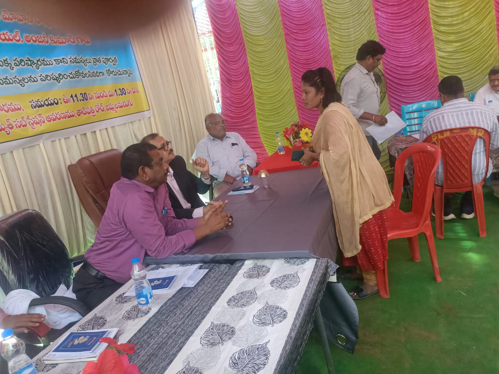 తక్షణమే బకాయిలు రద్దు చేసేలా చర్యలు తీసుకోవాలి తక్షణమే బకాయిలు రద్దు చేసేలా చర్యలు తీసుకోవాలి