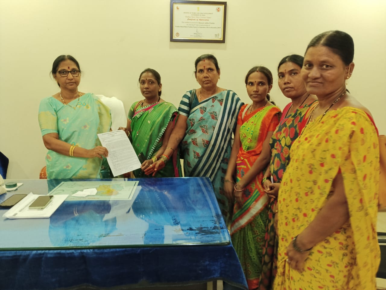 ఆశ వర్కర్ల సమస్యలు పరిష్కరించాలి ఆశ వర్కర్ల సమస్యలు పరిష్కరించాలి