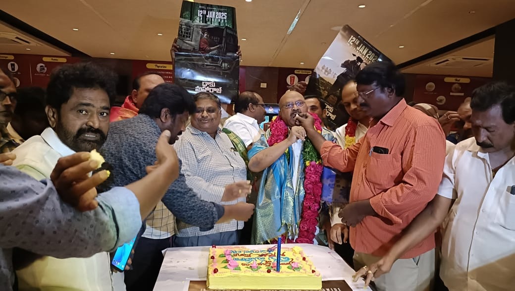 తెలుగు చలనచిత్ర నటులు హిందూపురం శాసనసభ్యులు తెలుగు చలనచిత్ర నటులు హిందూపురం శాసనసభ్యులు