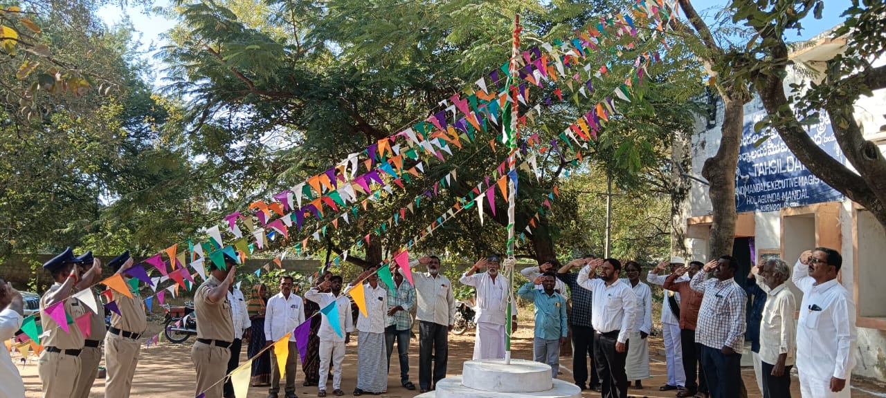 మండల వ్యాప్తంగా 76వ గణతంత్ర దినోత్సవ వేడుకలు మండల వ్యాప్తంగా 76వ గణతంత్ర దినోత్సవ వేడుకలు
