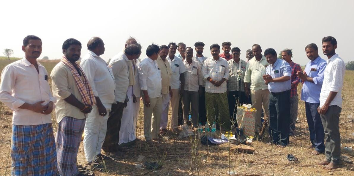 పెరవలి గ్రామం నందు భూ రీసర్వే పనులు ప్రారంభం