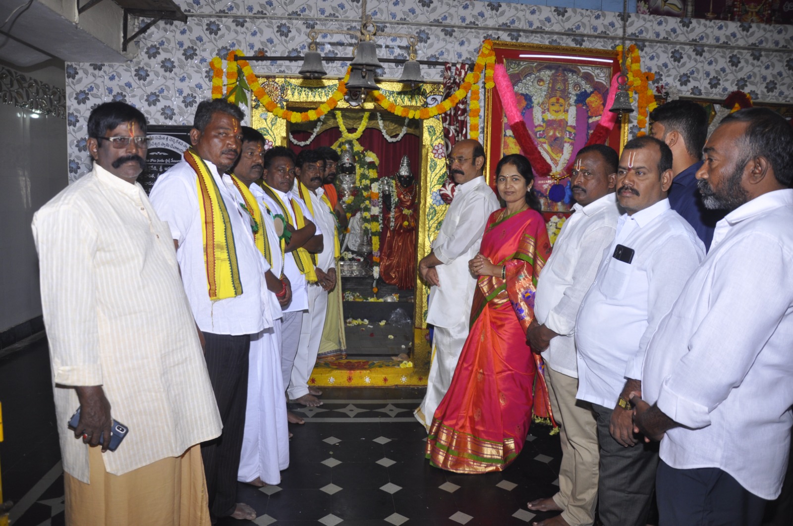 కర్నూలు జిల్లా ప్రజలందరికీ వైకుంఠ ఏకాదశి శుభాకాంక్షలు కర్నూలు జిల్లా ప్రజలందరికీ వైకుంఠ ఏకాదశి శుభాకాంక్షలు