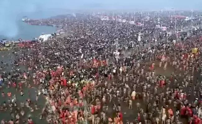 కుంభమేళాలో తొక్కిసలాట… పలువురికి గాయాలు కుంభమేళాలో తొక్కిసలాట… పలువురికి గాయాలు