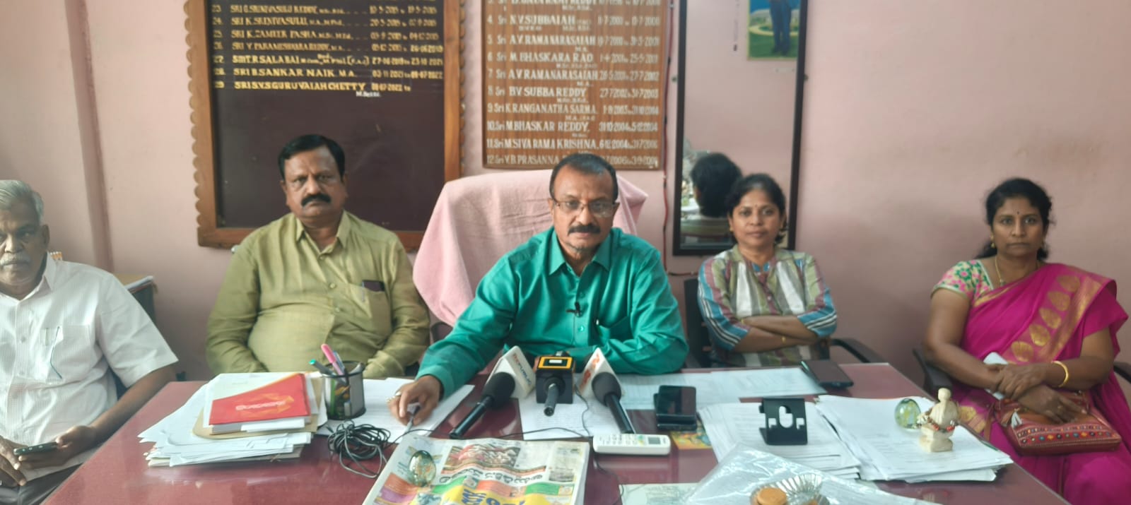 ఇంటర్మీడియట్ పరీక్షలకు సర్వం సిద్ధం ఇంటర్మీడియట్ పరీక్షలకు సర్వం సిద్ధం