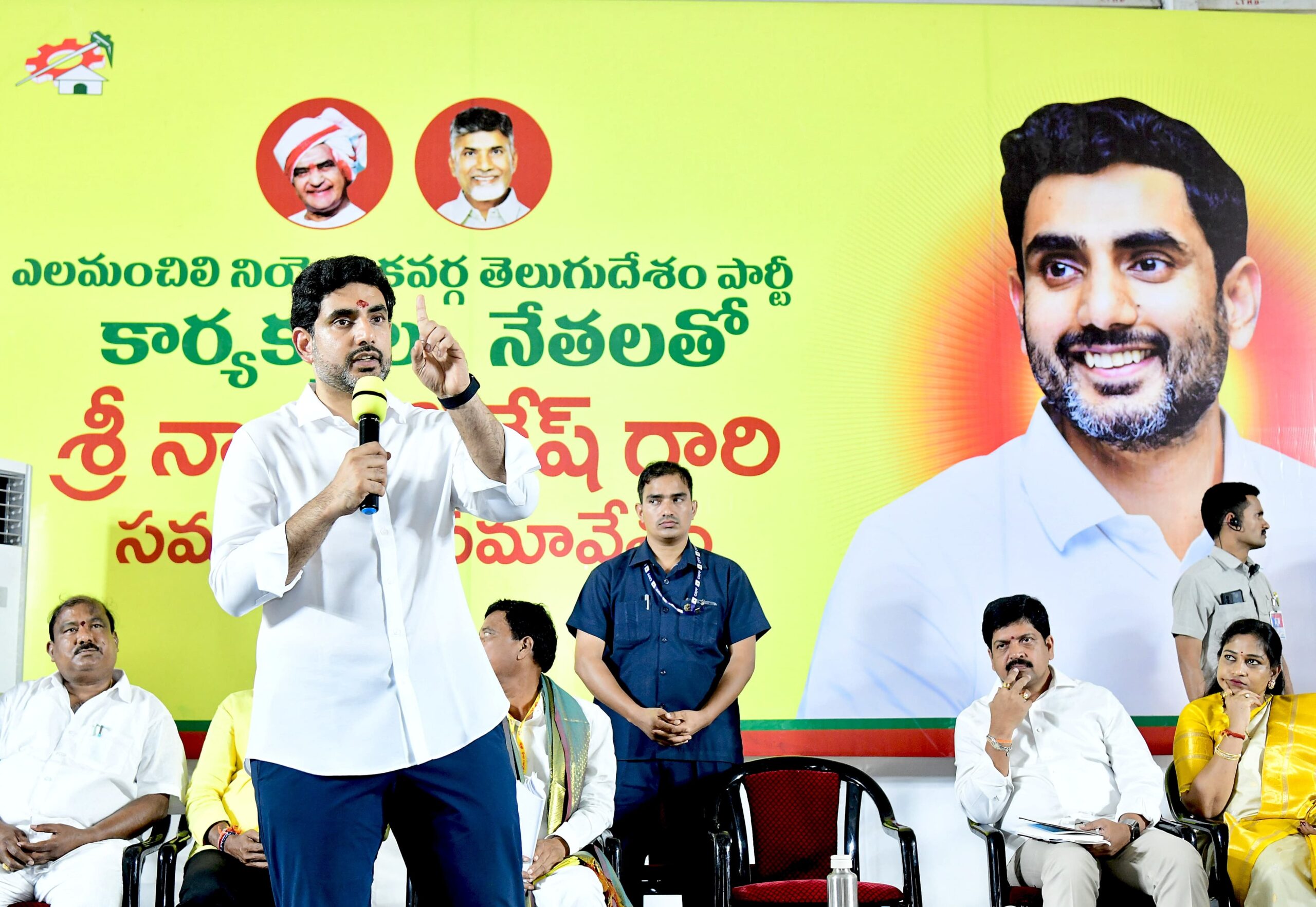 కార్యకర్తలే పార్టీ అధినేతలు మంత్రి నారాలోకేష్ కార్యకర్తలే పార్టీ అధినేతలు మంత్రి నారాలోకేష్