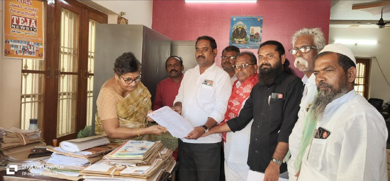 దేవస్థానం భూములను స్వాధీనం చేసుకోండి: సీపీఐ రంగనాయుడు