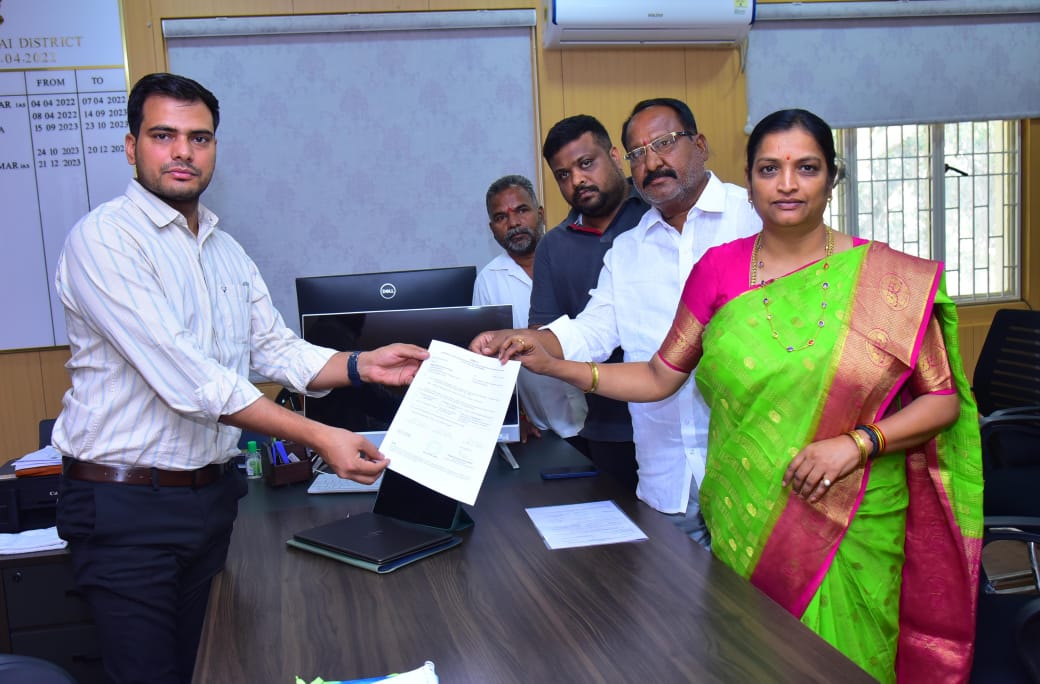 ఎన్నికలు సజావుగా జరపండి: ఉషశ్రీ చరణ్ ఎన్నికలు సజావుగా జరపండి: ఉషశ్రీ చరణ్