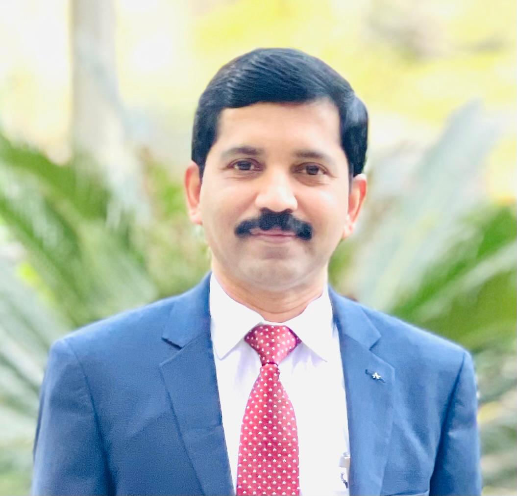 యూనిఫామ్ తో పరీక్షలకు రావొద్దు : డీఈఓ యూనిఫామ్ తో పరీక్షలకు రావొద్దు : డీఈఓ