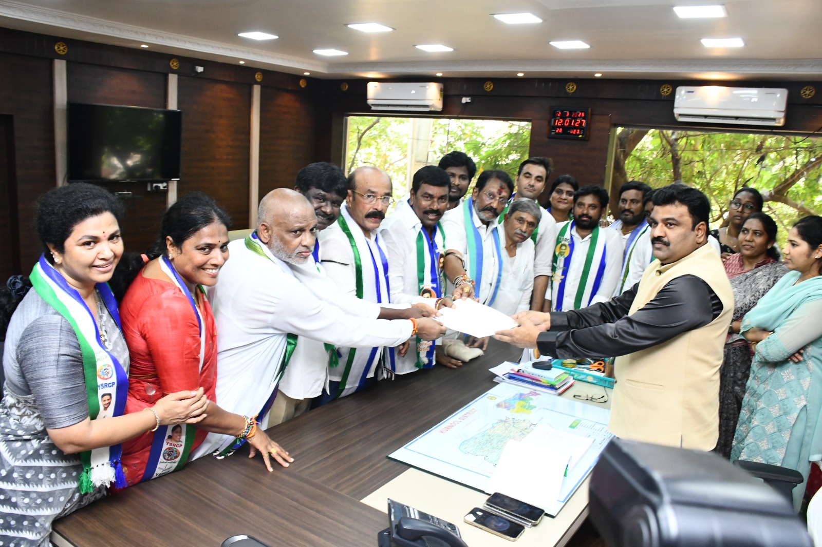 ఫీజు రియంబర్స్మెంట్ నిరుద్యోగ భృతి మెడికల్ కాలేజీలో ప్రైవేటుకరణ పై కూటమి ప్రభుత్వం ఫీజు రియంబర్స్మెంట్ నిరుద్యోగ భృతి మెడికల్ కాలేజీలో ప్రైవేటుకరణ పై కూటమి ప్రభుత్వం