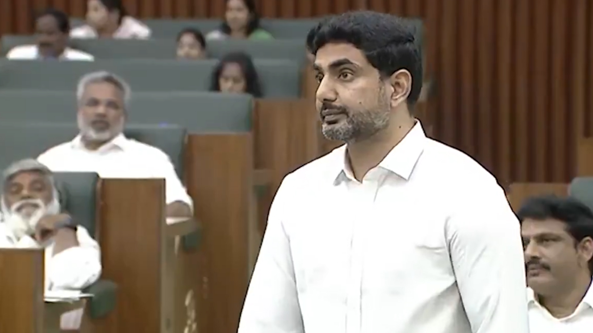 ప్రైవేట్ విశ్వ విద్యాలయాల స్థాపనకు సభ ఆమోదం ప్రైవేట్ విశ్వ విద్యాలయాల స్థాపనకు సభ ఆమోదం