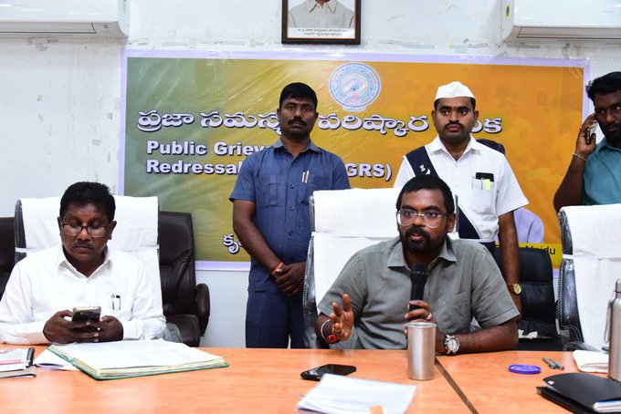 అనుమతులను తక్షణమే ఇవ్వండి : కలెక్టర్ అనుమతులను తక్షణమే ఇవ్వండి : కలెక్టర్