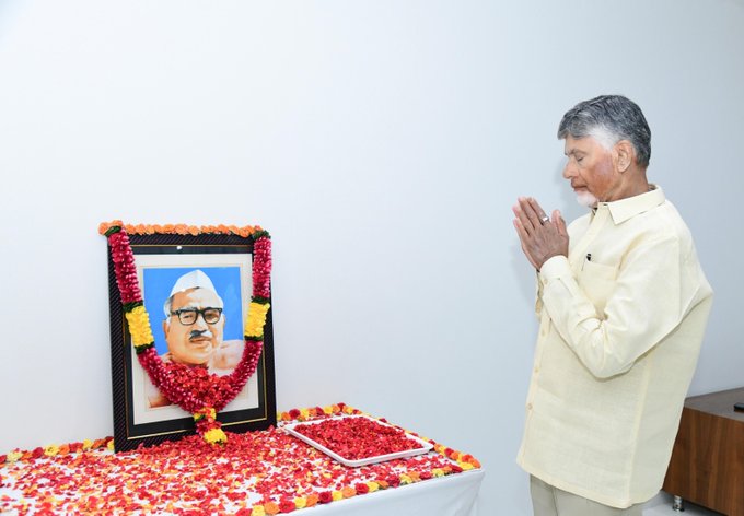 బాబు జగ్జీవన్ రామ్ కు నివాళులు అర్పించిన ముఖ్యమంత్రి బాబు జగ్జీవన్ రామ్ కు నివాళులు అర్పించిన ముఖ్యమంత్రి