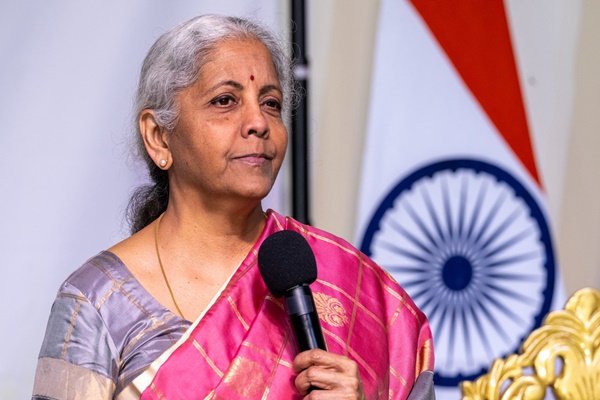 ఇటలీలో పర్యటించనున్న ఆర్థిక మంత్రి