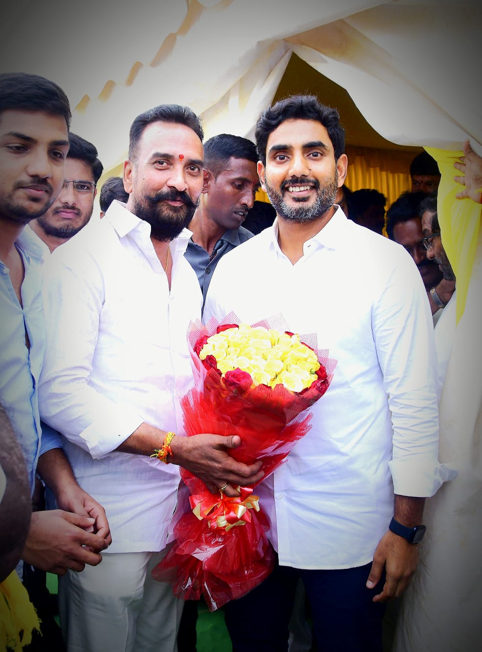 గుంటూరు మార్కెట్ యార్డ్ చైర్మన్ పదవి రేసులో సుఖవాసి శ్రీనివాసరావు .. గుంటూరు మార్కెట్ యార్డ్ చైర్మన్ పదవి రేసులో సుఖవాసి శ్రీనివాసరావు ..
