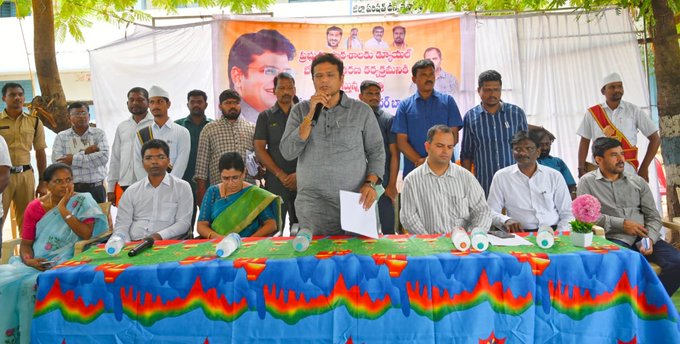 ప్రైవేట్ పాఠశాలలకు ధీటుగా ప్రభుత్వ పాఠశాలలు: మంత్రి శ్రీధర్ బాబు ప్రైవేట్ పాఠశాలలకు ధీటుగా ప్రభుత్వ పాఠశాలలు: మంత్రి శ్రీధర్ బాబు