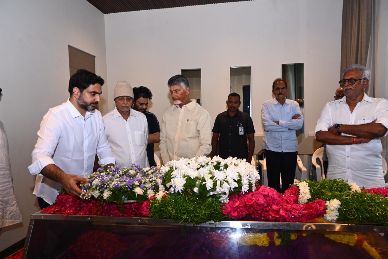 నందమూరి పద్మజ మృతి నివాళులు అర్పించిన సీఎం