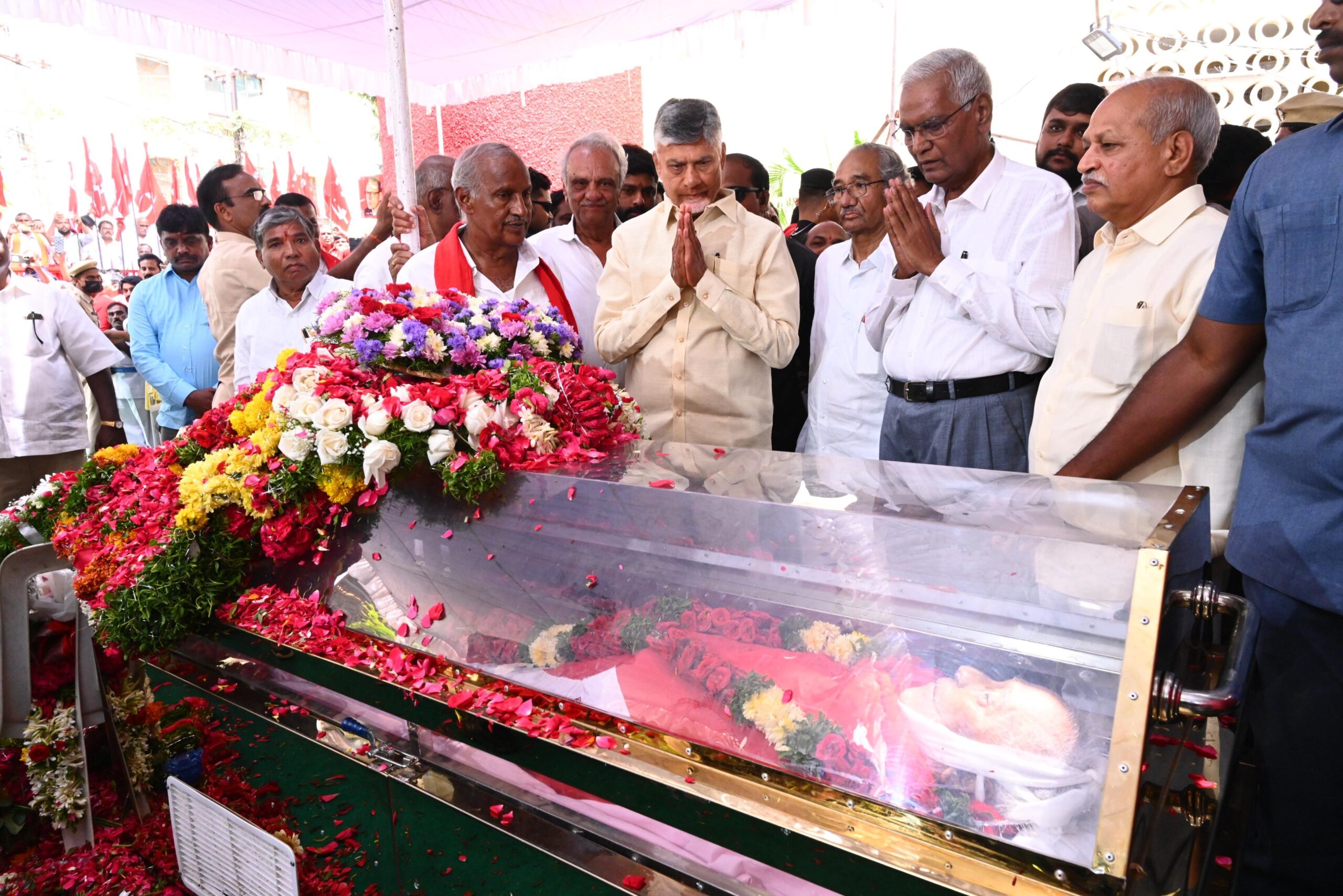 ప్రజలను చైతన్యం చేసేందుకే ఆయన జీవితం అంకితం చేశారు : సీఎం చంద్రబాబు
