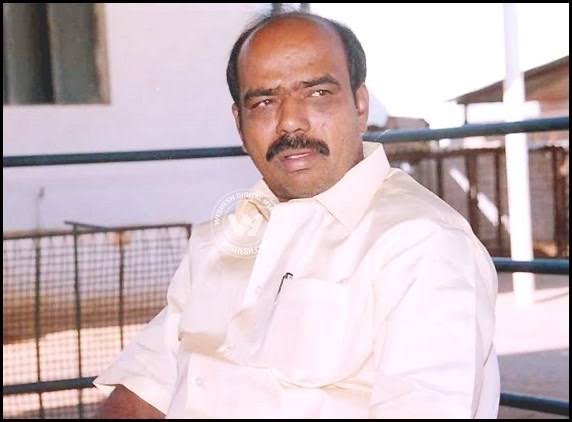 పరిటాల రవీంద్ర సేవలవు ఎనలేనివి : మంత్రి నారాలోకేష్