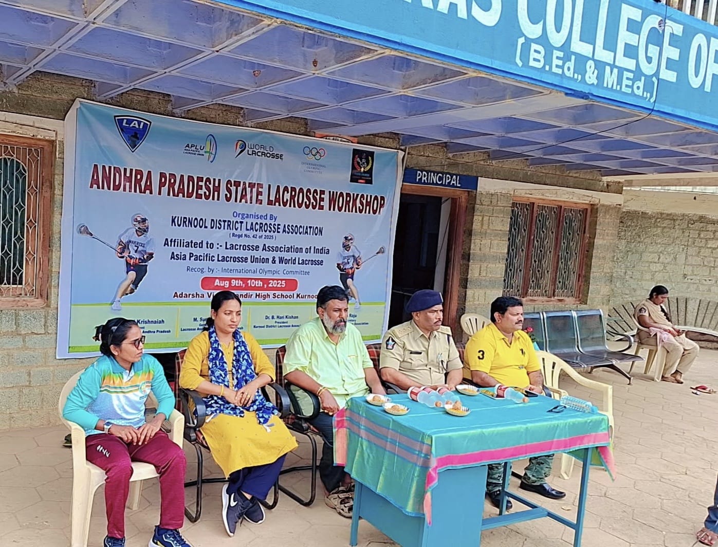 లాక్రోస్ ఆట అవగాహన సదస్సును ప్రారంభించిన డి.ఎస్.పి మహబూబ్ భాషా లాక్రోస్ ఆట అవగాహన సదస్సును ప్రారంభించిన డి.ఎస్.పి మహబూబ్ భాషా