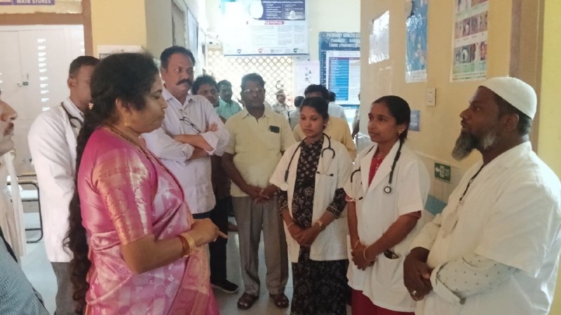 ప్రాధమిక ఆరోగ్యకేంద్రాన్ని తనిఖీ చేసిన రాష్ట్ర ఫుడ్ కమిషన్ మెంబర్