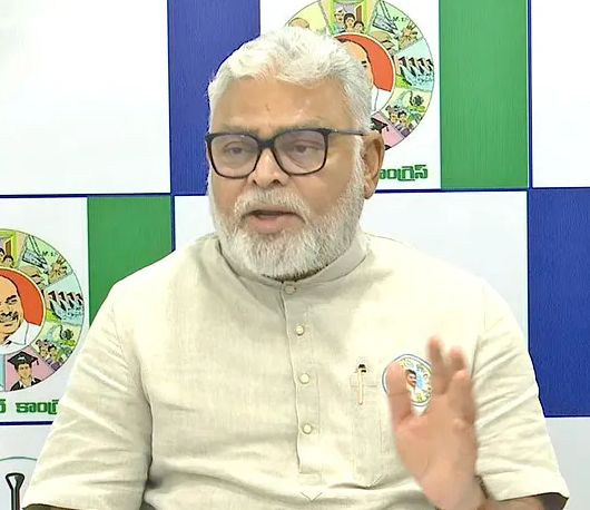రాజధాని పేరుతో వేల కోట్లు అప్పులు: మాజీ మంత్రి అంబటి రాజధాని పేరుతో వేల కోట్లు అప్పులు: మాజీ మంత్రి అంబటి