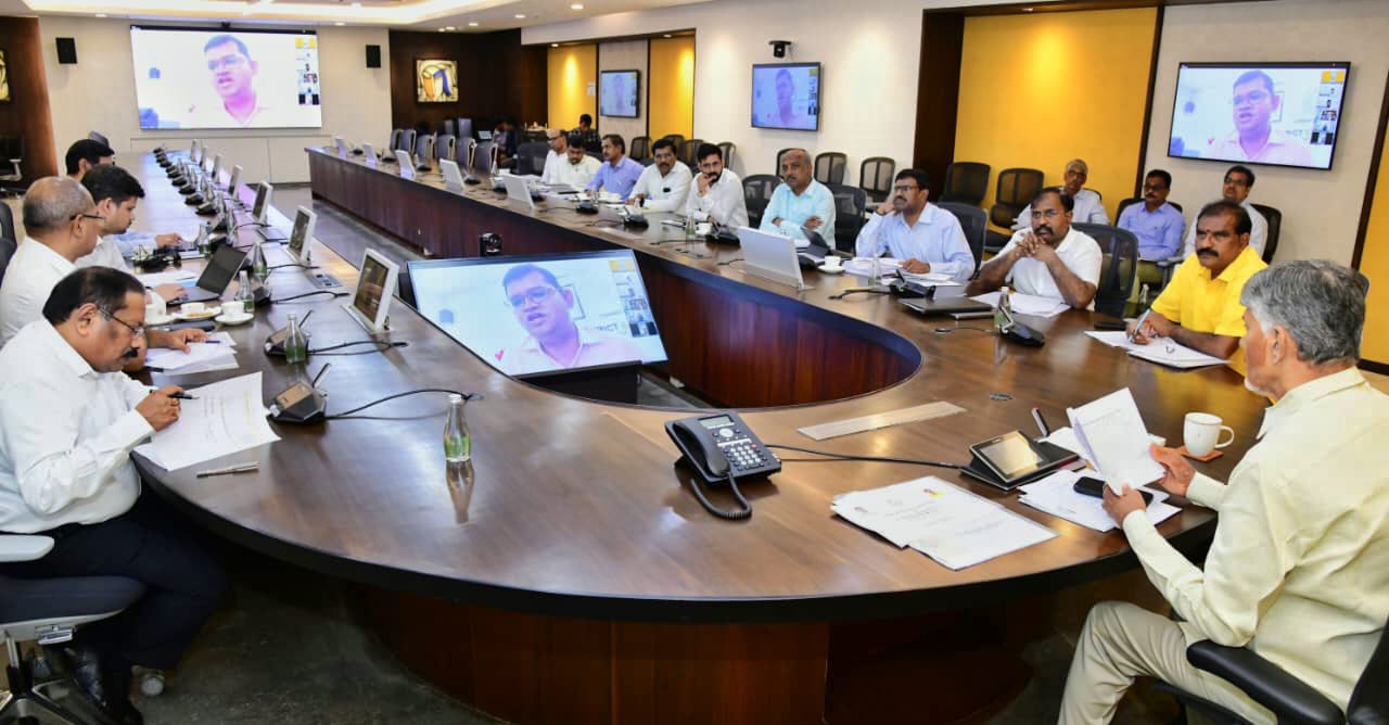 భారీ వర్షాలతో మృతి చెందిన కుటుంబాలను ప్రభుత్వం ఆదుకుంటుంది: సీఎం 