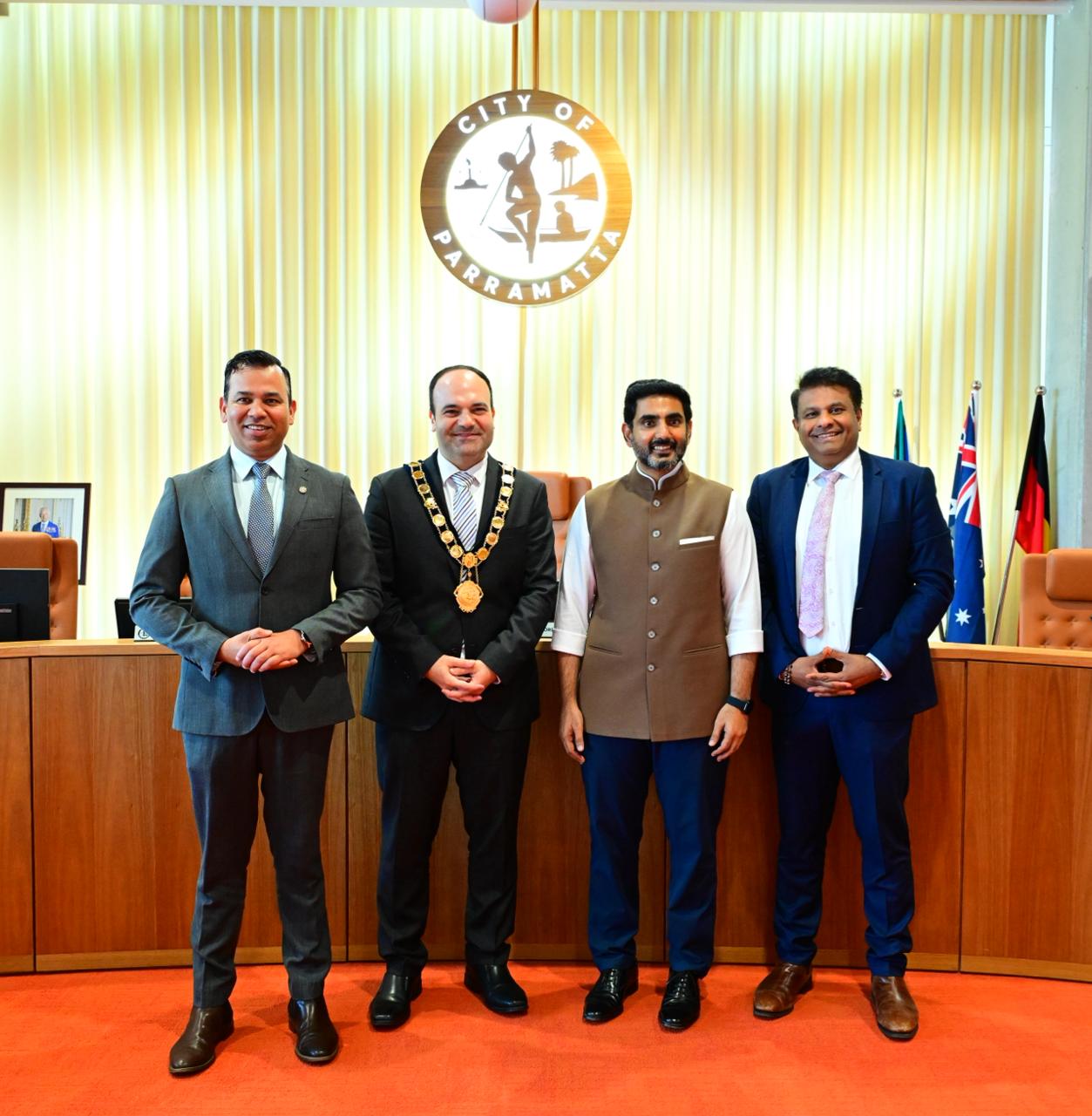 సిడ్నీలో పర్యటించిన మంత్రి నారా లోకేష్ సిడ్నీలో పర్యటించిన మంత్రి నారా లోకేష్