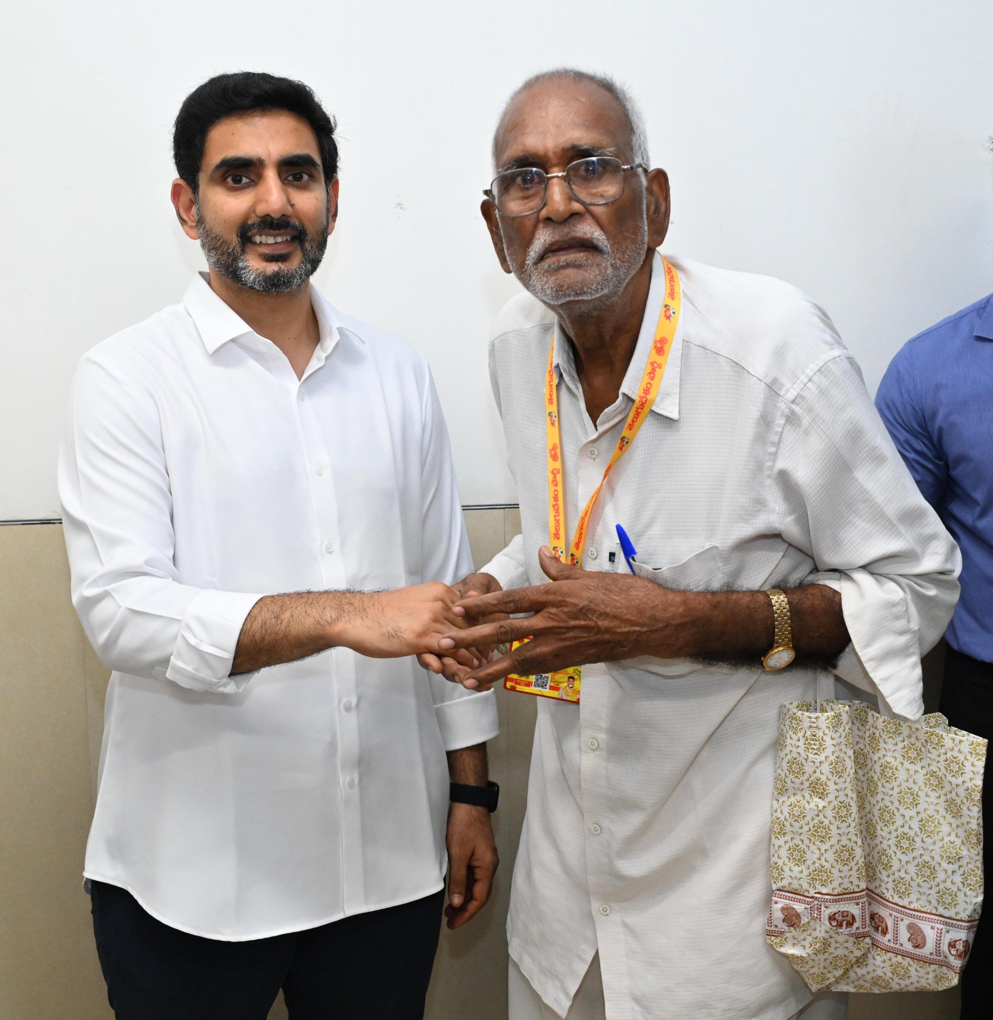 ప్రజా దర్బార్ నిర్వహించిన మంత్రి నారా లోకేష్ ప్రజా దర్బార్ నిర్వహించిన మంత్రి నారా లోకేష్