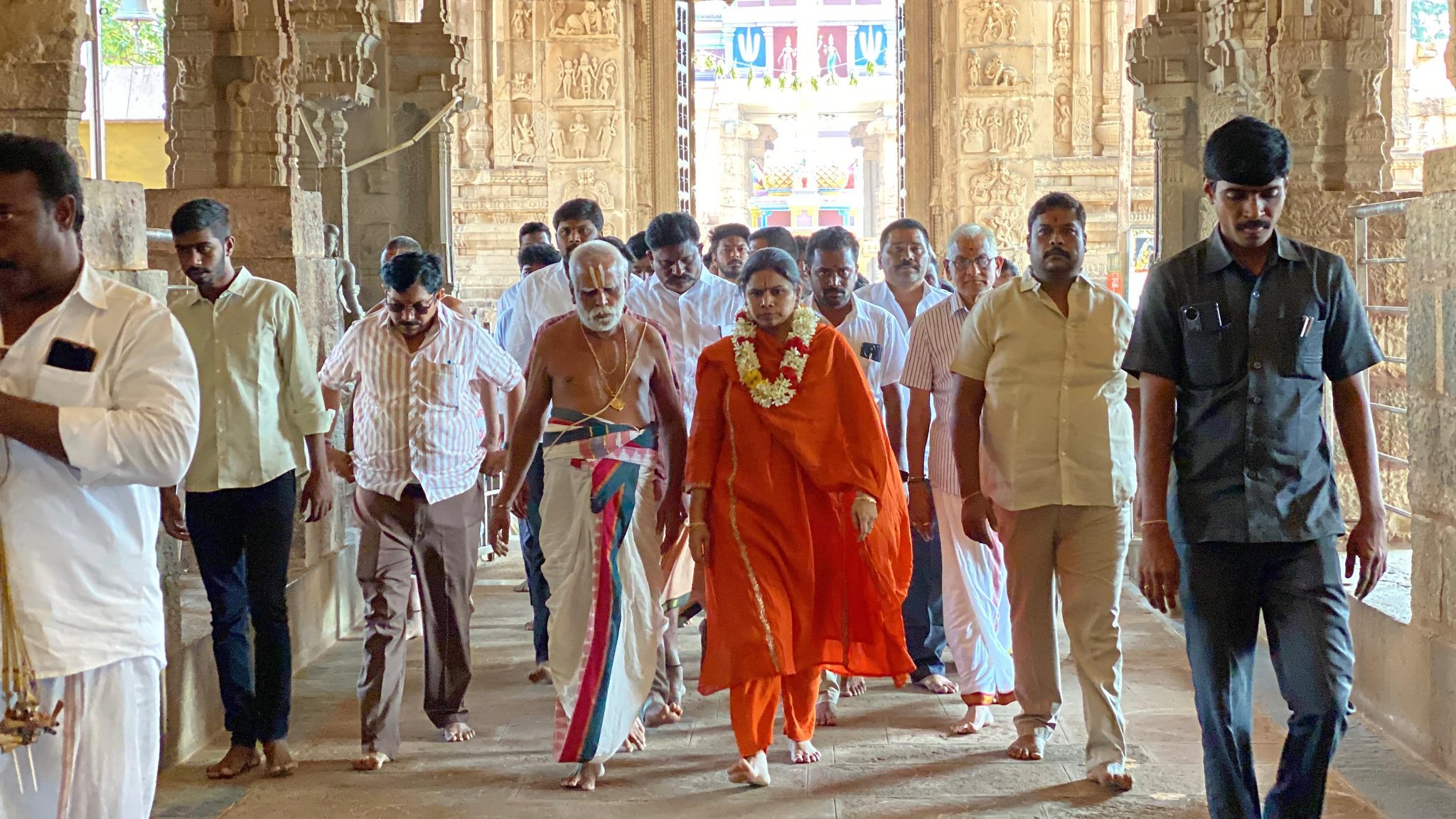 నరసింహ స్వామి సన్నిధిలో  భూమ అఖిల ప్రియ 