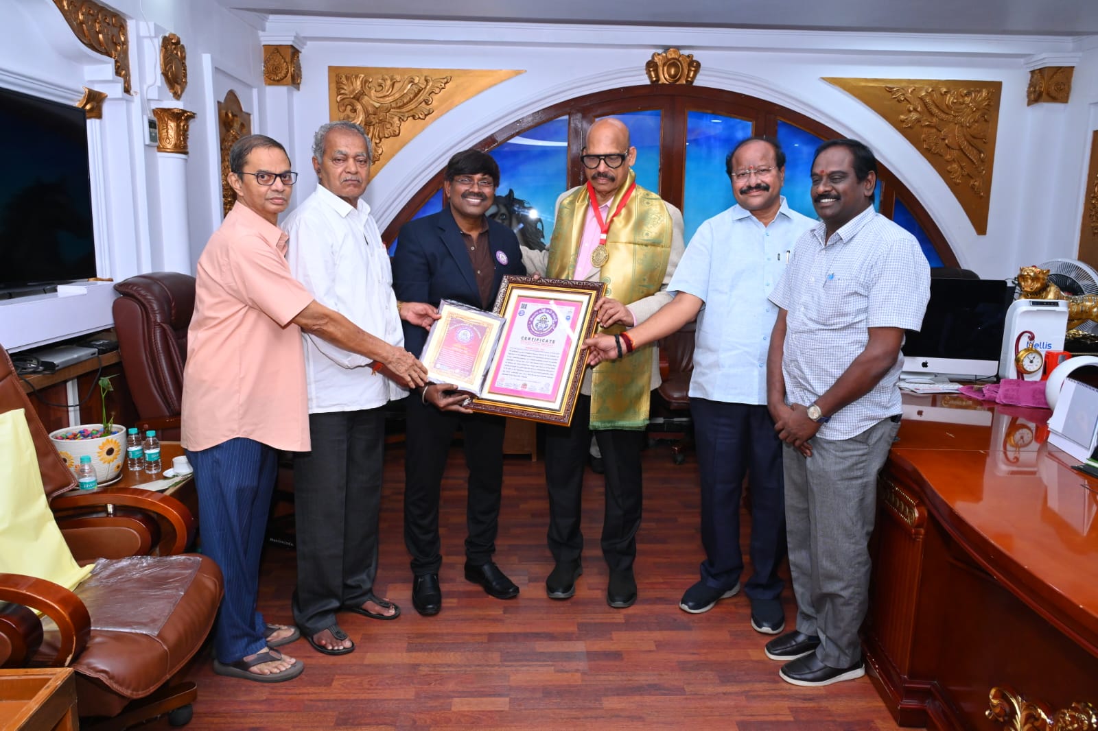 టీజీవి కళాక్షేత్రానికి తెలుగు బుక్ ఆఫ్ రికార్డ్స్ లో చోటు టీజీవి కళాక్షేత్రానికి తెలుగు బుక్ ఆఫ్ రికార్డ్స్ లో చోటు