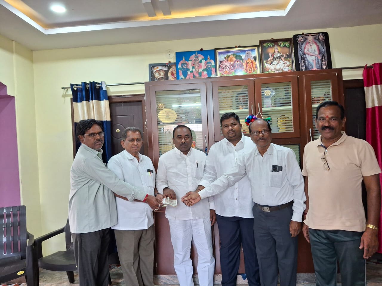 శ్రీ భీరప్ప స్వామి దేవాలయ నిర్మాణం నకు 25,000 విరాళం