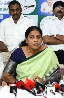 భయపడే పరిస్థితికి తీసుకొచ్చారు..! భయపడే పరిస్థితికి తీసుకొచ్చారు..!