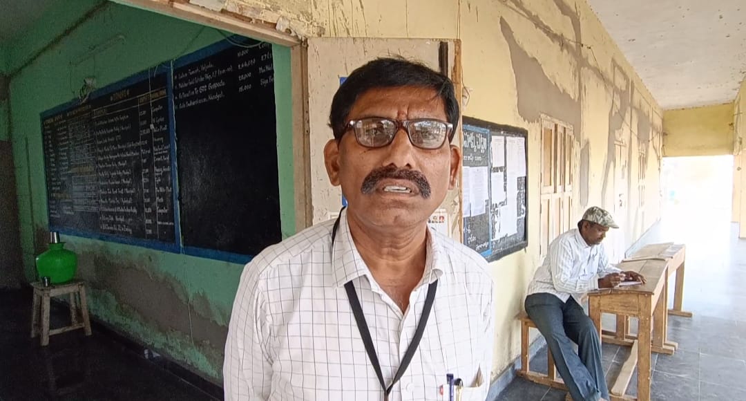 బండి ఆత్మకూర్ లో ఏడు మంది విద్యార్థులు గైర్హాజరు