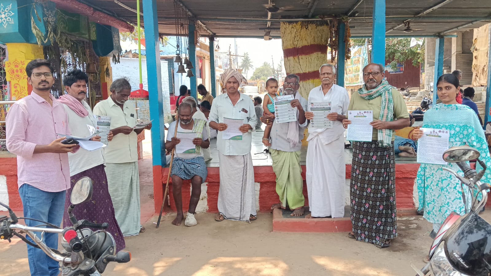 పెద్ద దేవలాపురంలో రైతన్న మీకోసం వారోత్సవాలు