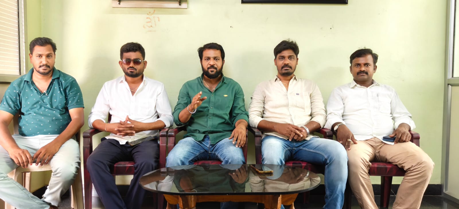 అనుమతి లేకుండా నడుస్తున్న విద్యాసంస్థలపై తక్షణ చర్యలు తీసుకోవాలి అనుమతి లేకుండా నడుస్తున్న విద్యాసంస్థలపై తక్షణ చర్యలు తీసుకోవాలి