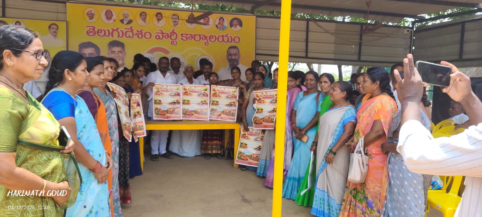 పోషణ పక్వాడ పోస్టర్ ను ఆవిష్కరించిన ఎమ్మెల్యే