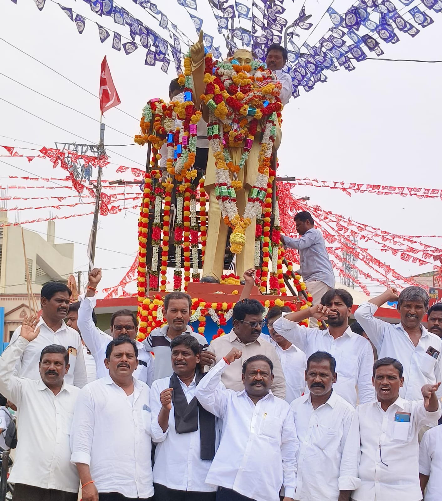 రాజ్యాధికారంతోనే సమాజంలో సమూచిత గౌరవం : రామకొండ వెంకటేశ్వర్లు రాజ్యాధికారంతోనే సమాజంలో సమూచిత గౌరవం : రామకొండ వెంకటేశ్వర్లు