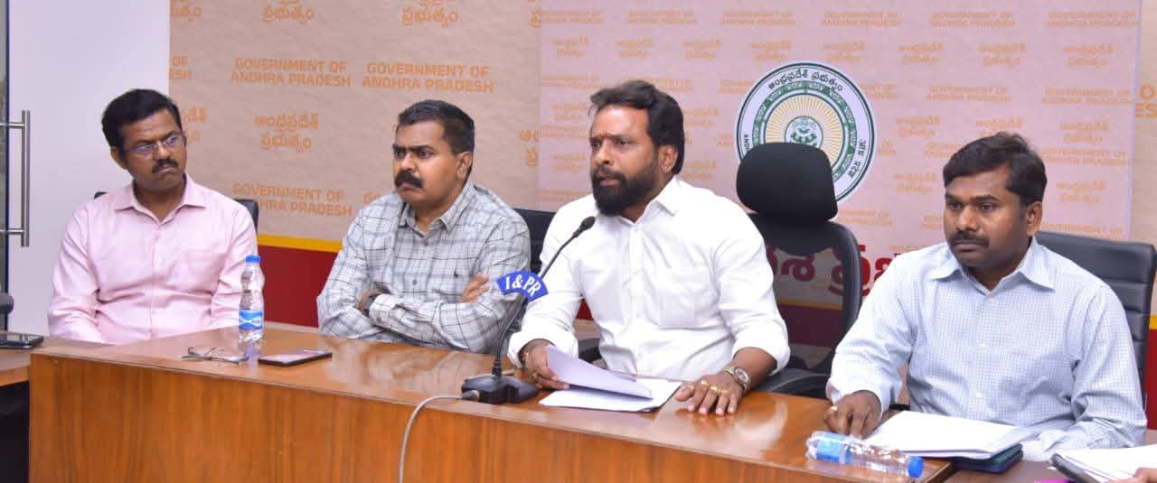 డిజిటల్ సేవల విస్తరణ – నైపుణ్యాభివృద్ధికి భారీ ప్రోత్సాహం డిజిటల్ సేవల విస్తరణ – నైపుణ్యాభివృద్ధికి భారీ ప్రోత్సాహం